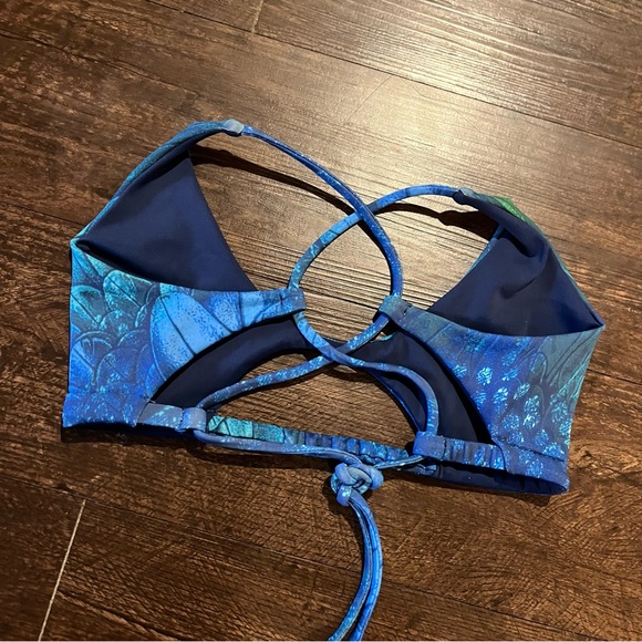 Demon Bikini Women’s Peacock Blue Medium Peekaboo Bikini Top Racerback - Picture 3 of 5